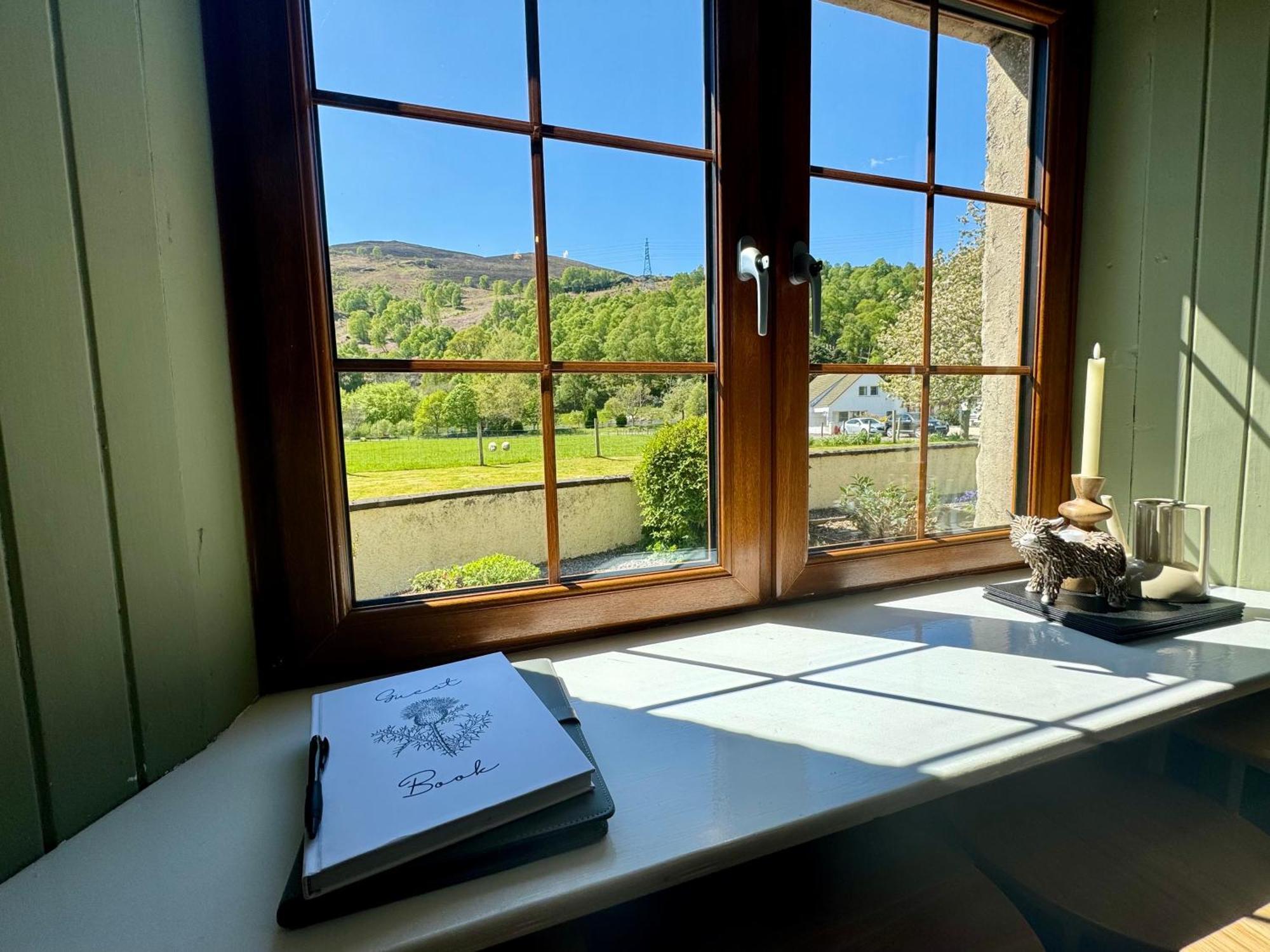 Rosemount Bothy - Highland Cottage Garve Extérieur photo