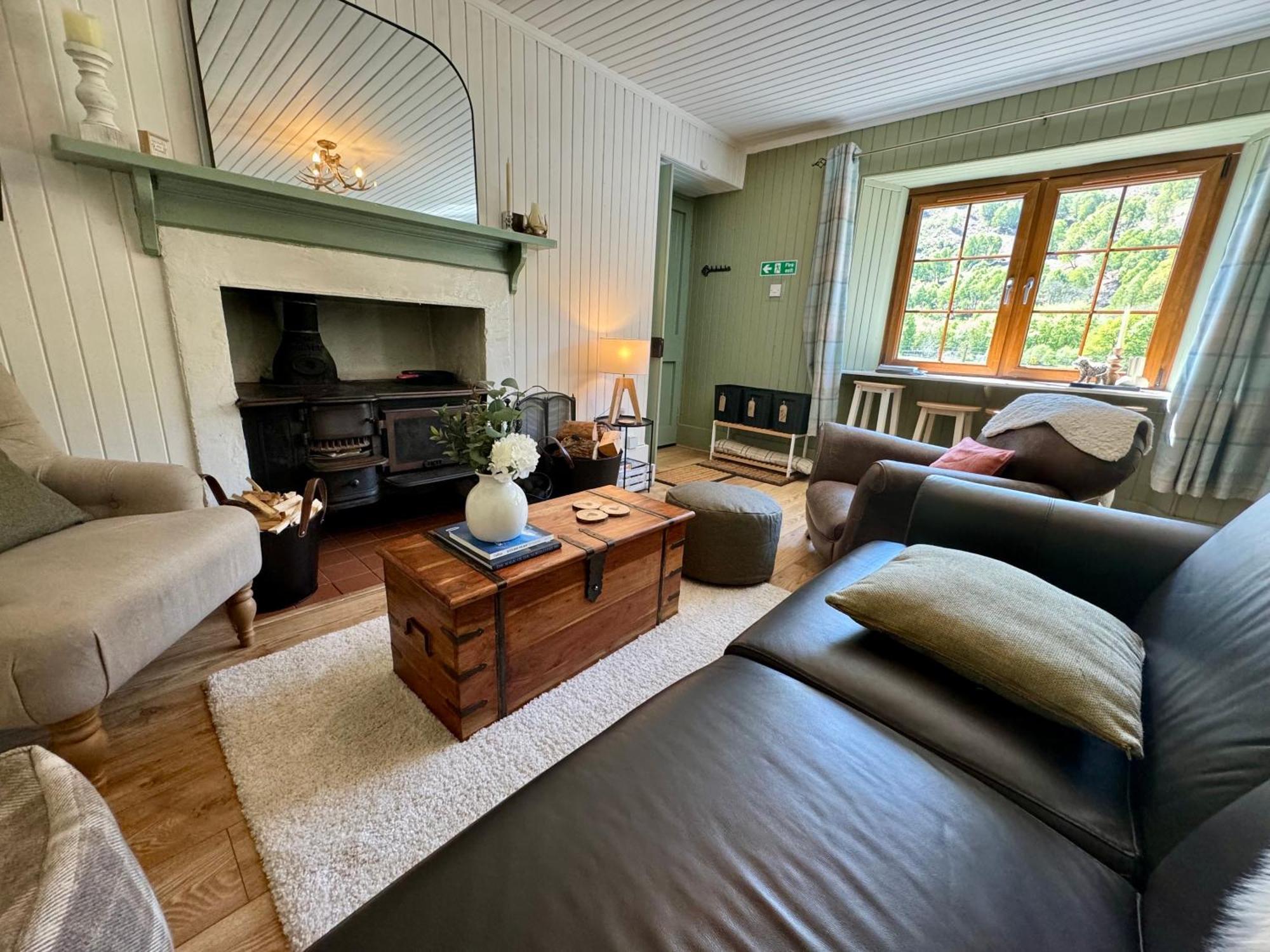 Rosemount Bothy - Highland Cottage Garve Extérieur photo